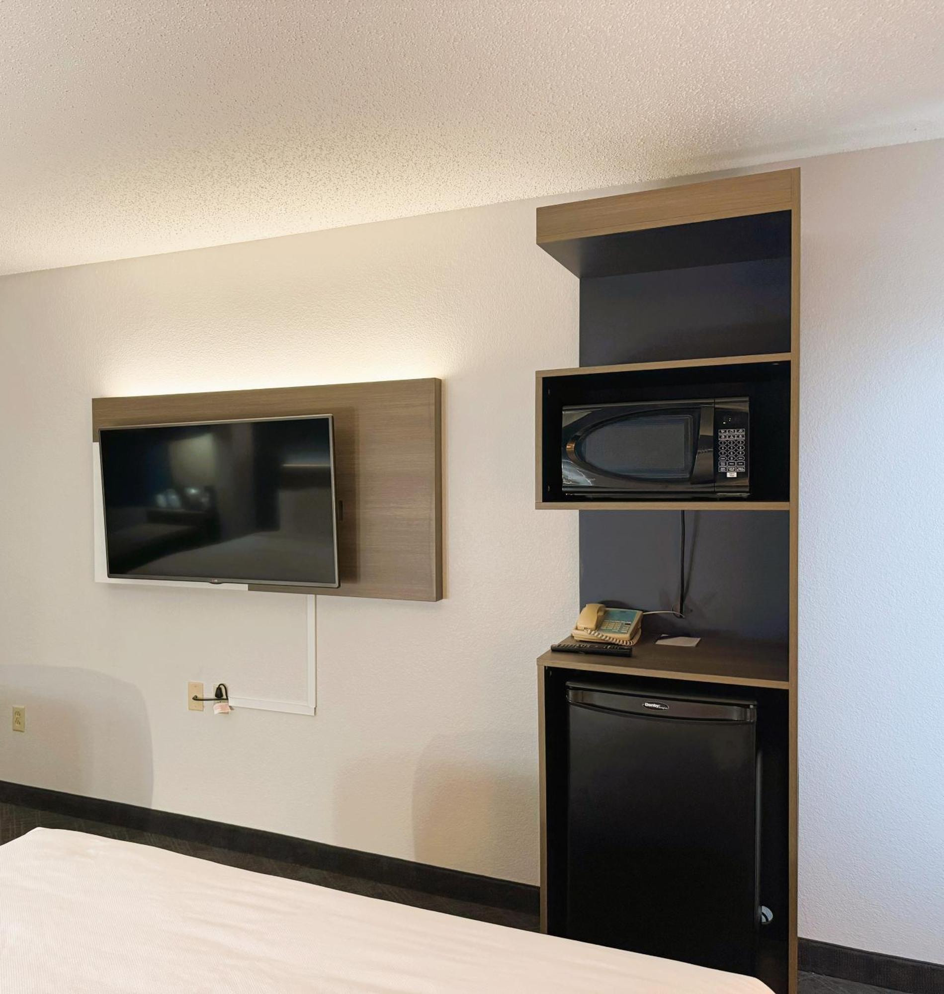 สลีป อินน์ แอนด์ สวีท เชอบอยแกน I 43 ชีบอยแกน ภายนอก รูปภาพ